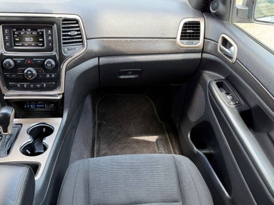 2017 Jeep Grand Cherokee Laredo