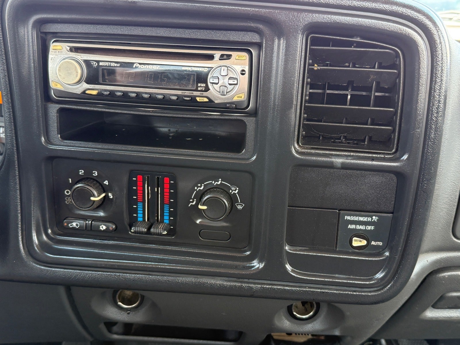 2004 Chevrolet Silverado Work Truck