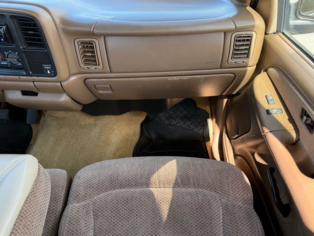 1999 Chevrolet Silverado LS