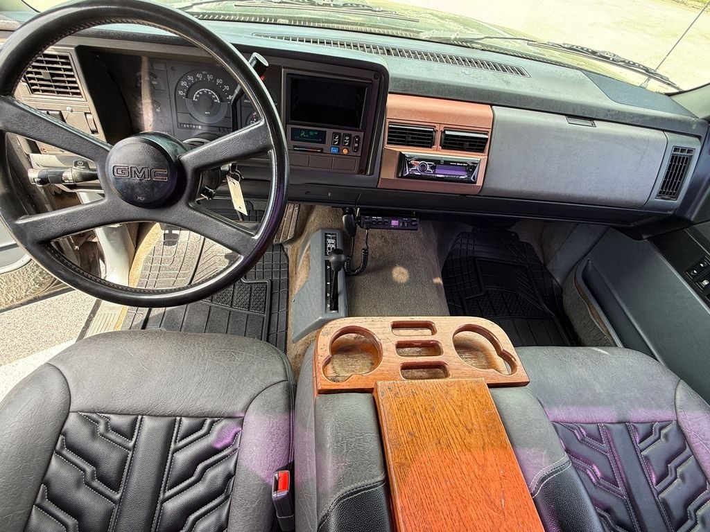 1989 GMC Sierra Sportside 117.5" 4WD