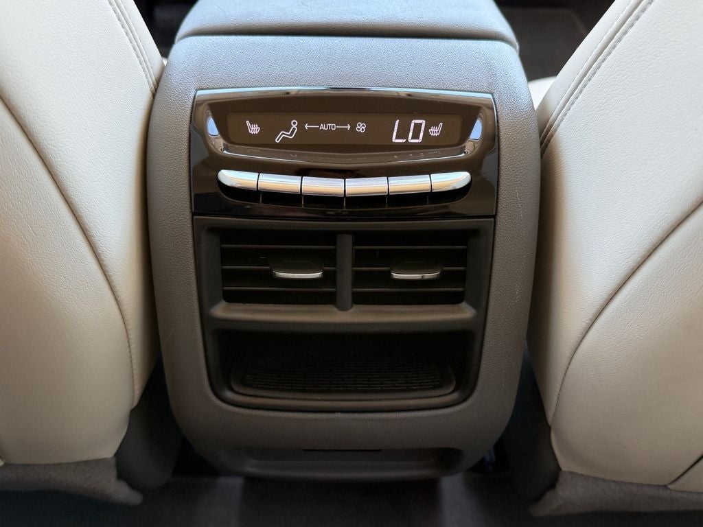 2023 Cadillac XT5 FWD Premium Luxury