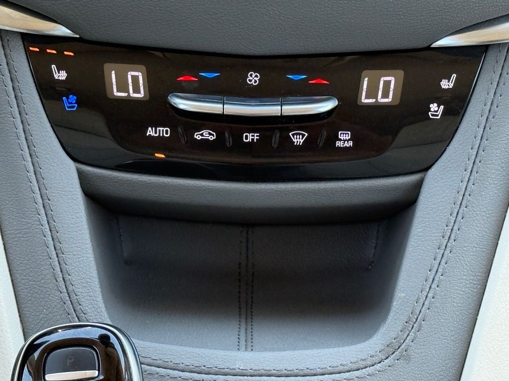 2023 Cadillac XT5 FWD Premium Luxury