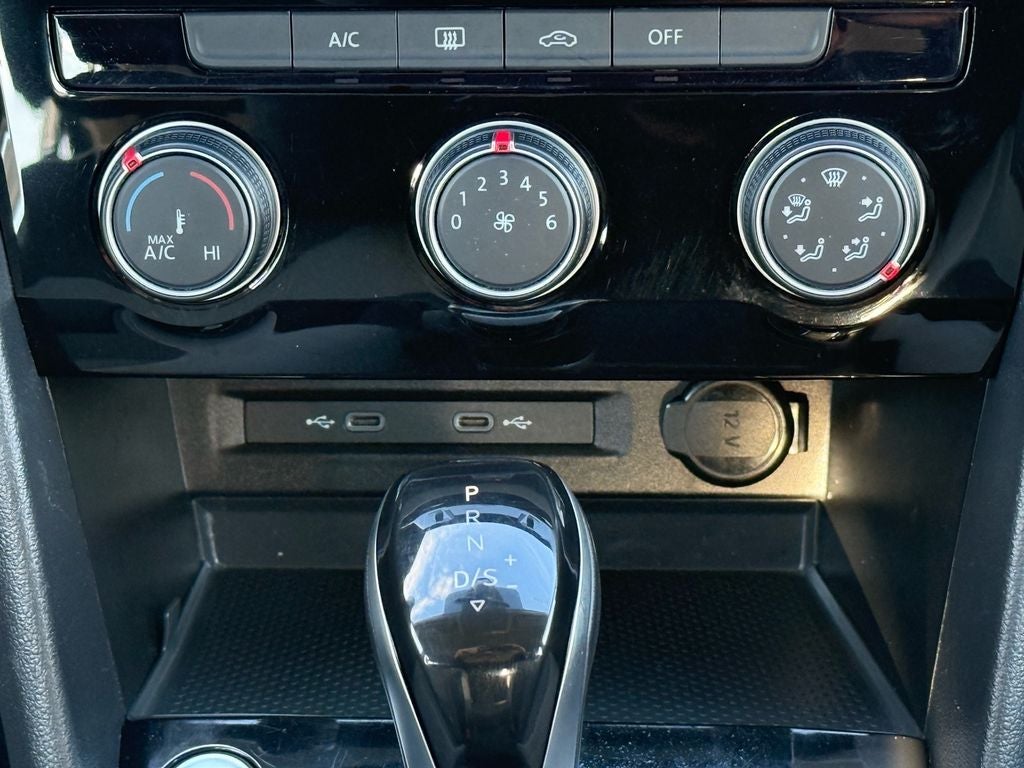 2024 Volkswagen Taos S