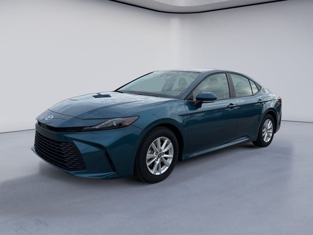 2025 Toyota Camry Hybrid LE