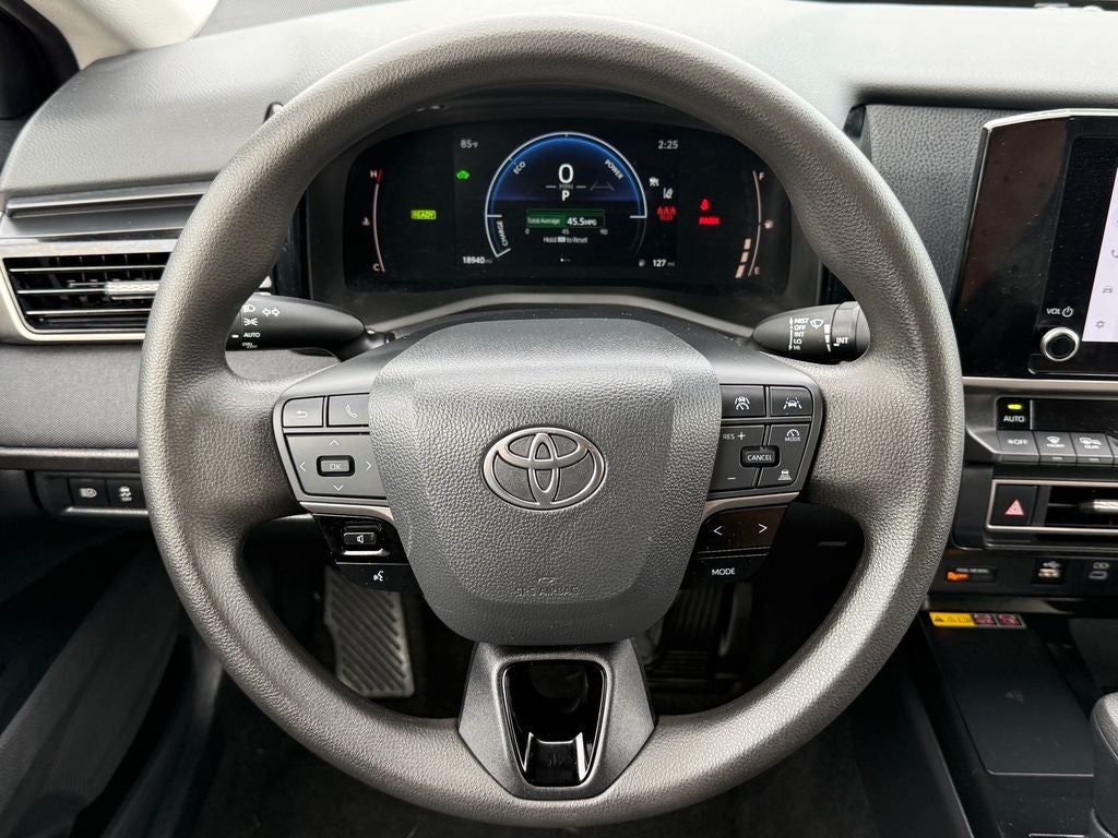 2025 Toyota Camry Hybrid LE