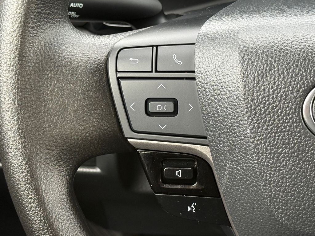 2025 Toyota Camry Hybrid LE
