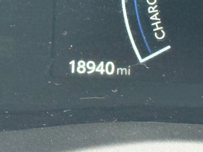 2025 Toyota Camry Hybrid LE