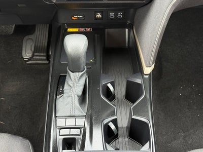 2025 Toyota Camry Hybrid LE