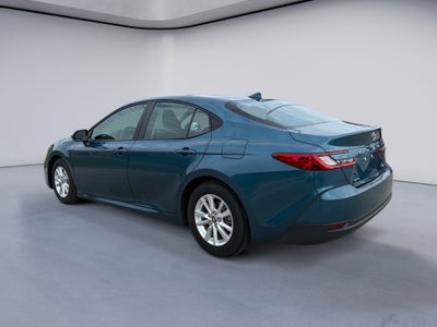 2025 Toyota Camry Hybrid LE