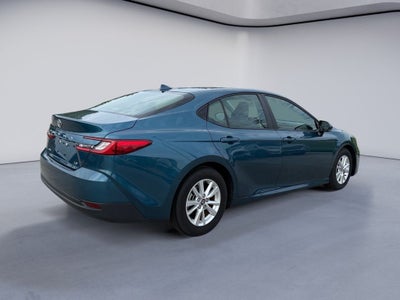 2025 Toyota Camry Hybrid LE