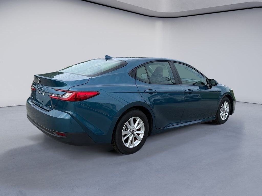 2025 Toyota Camry Hybrid LE