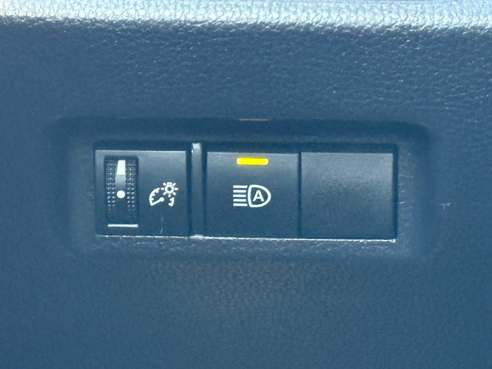 2020 Toyota RAV4 Hybrid LE