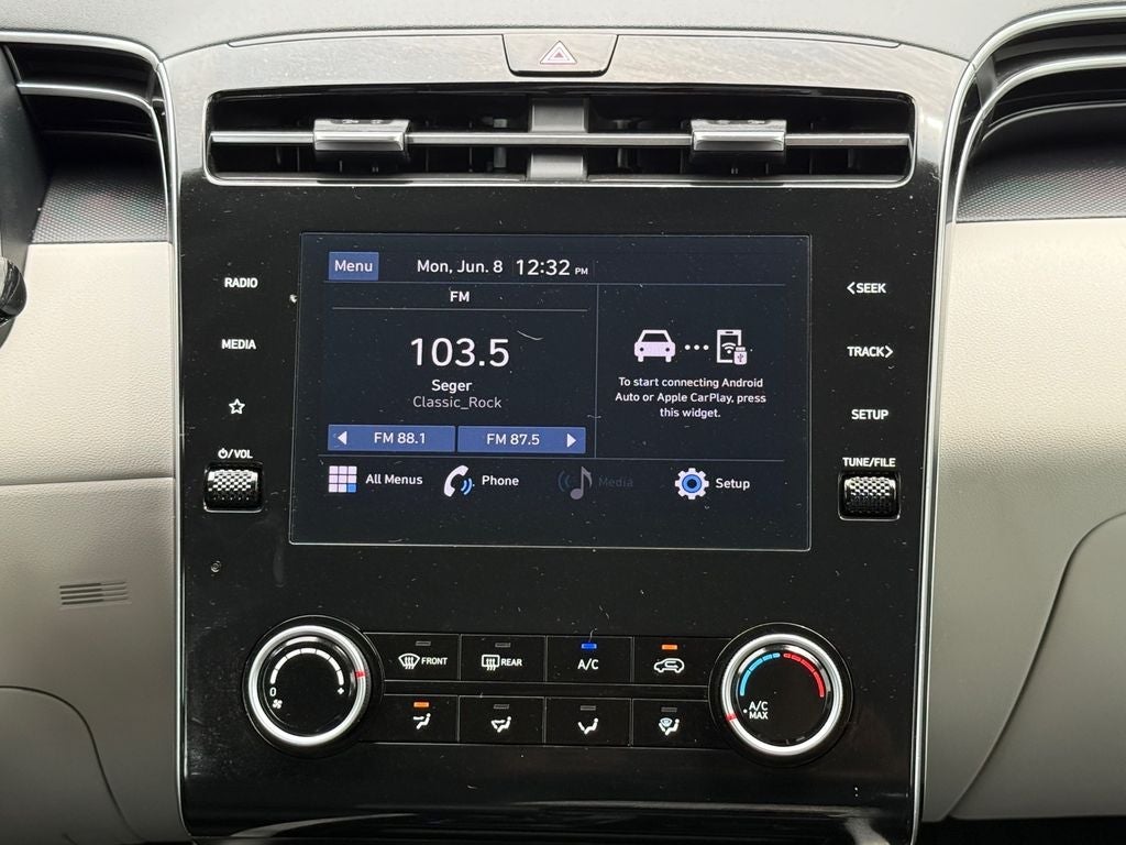 2024 Hyundai TUCSON SE