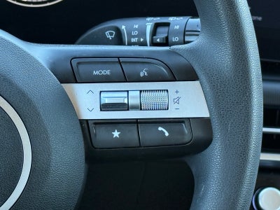 2025 Hyundai TUCSON SE