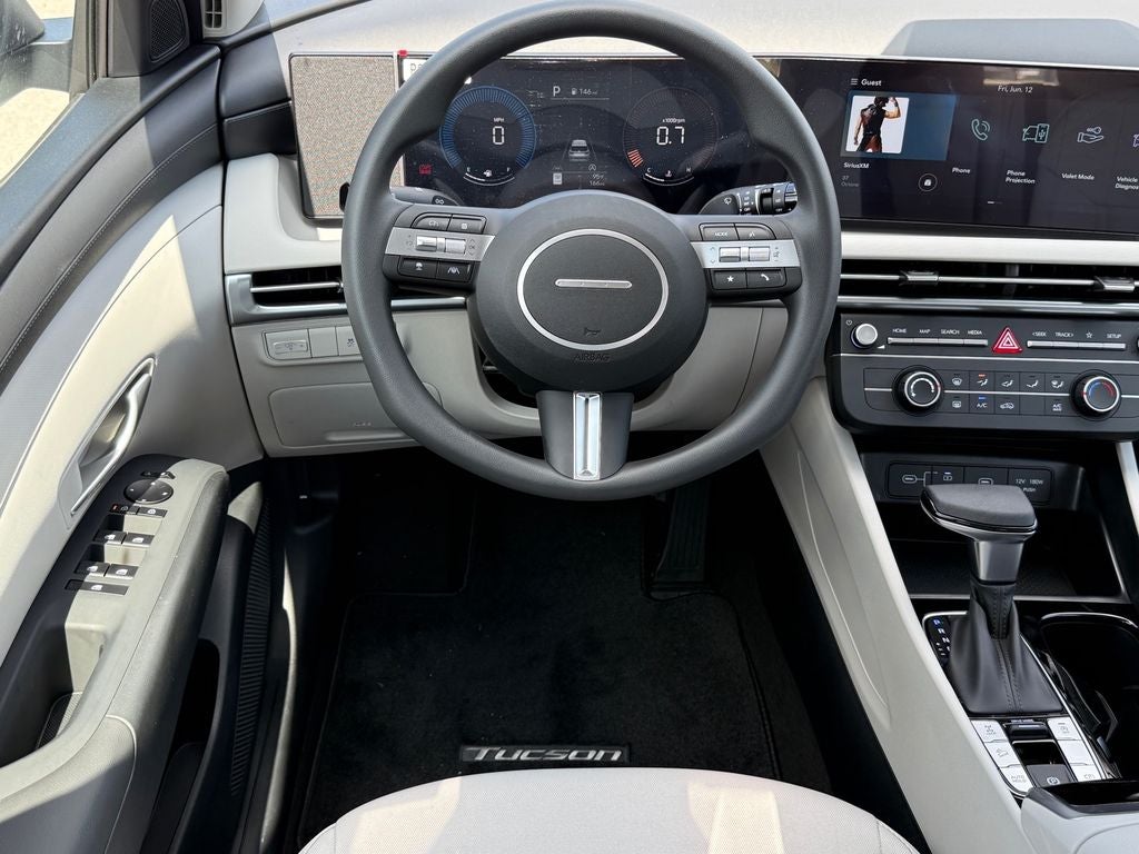2026 Hyundai TUCSON SE