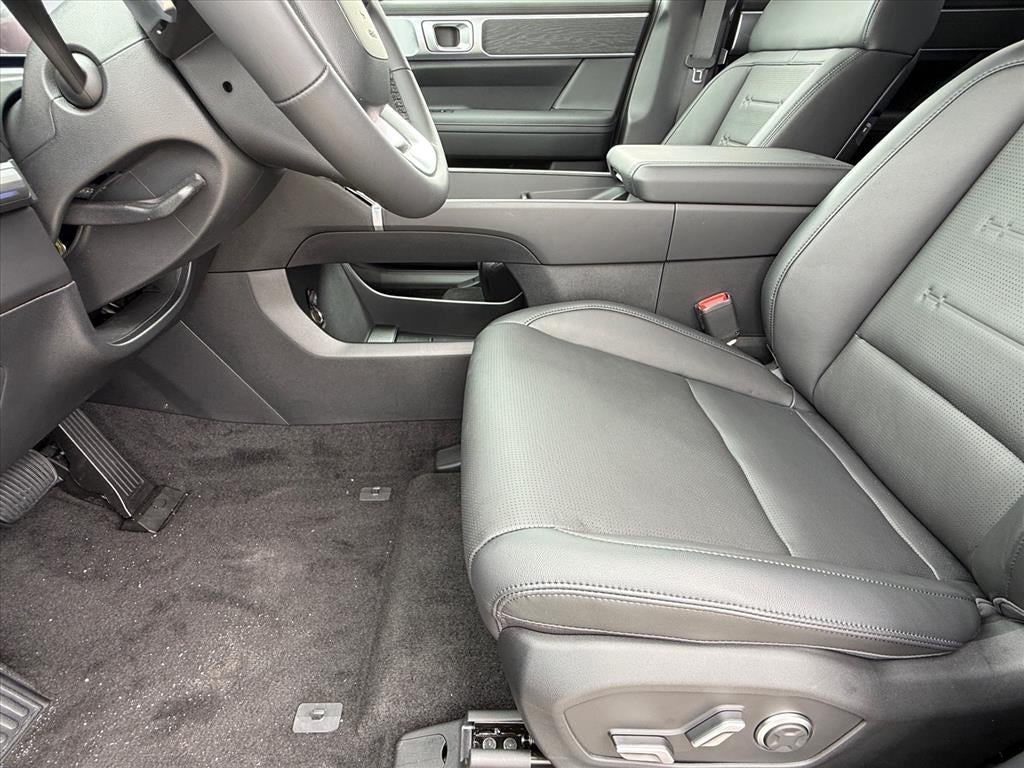 2027 Hyundai SANTA FE Limited 6P