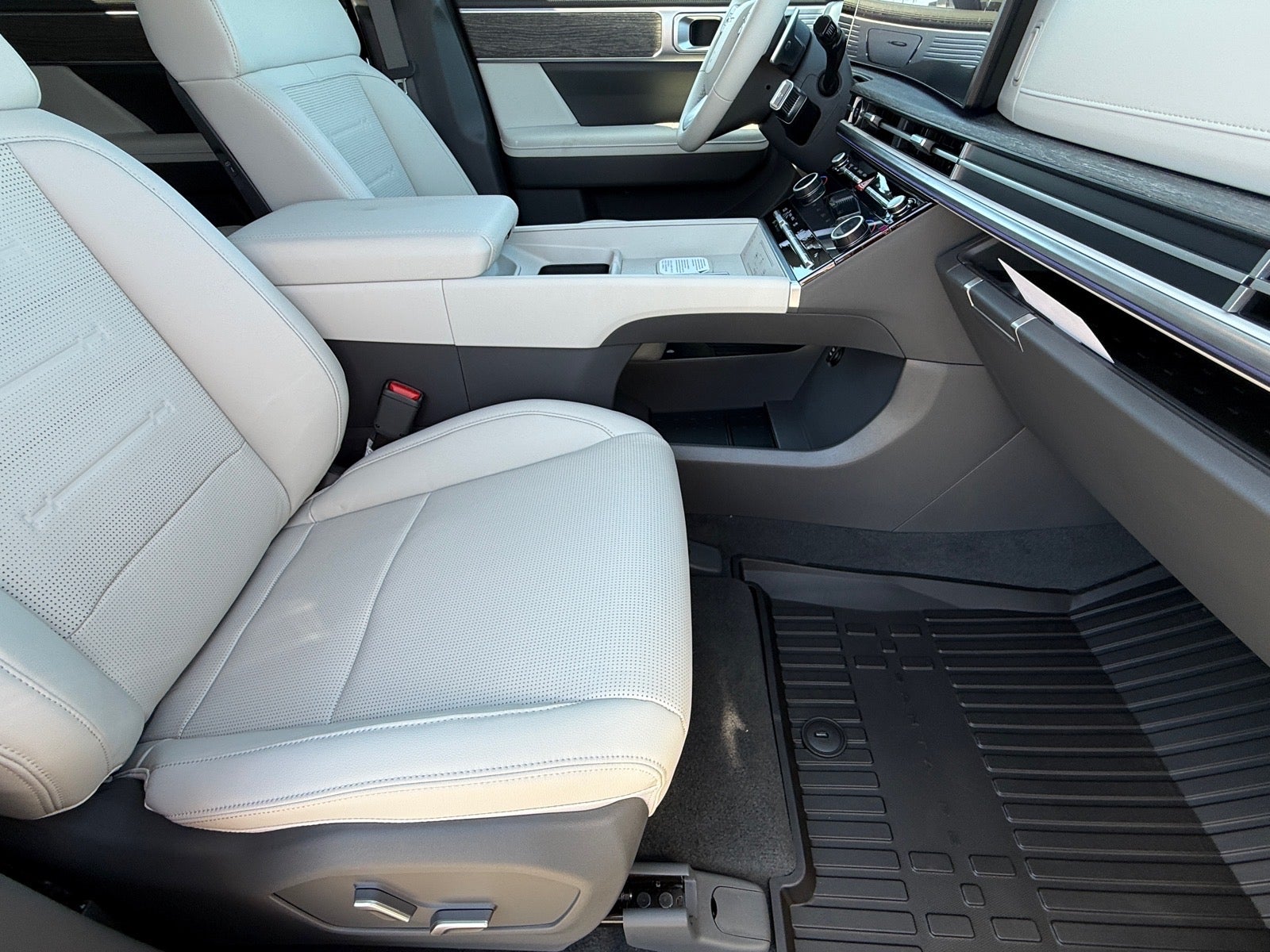 2027 Hyundai SANTA FE Limited 6P