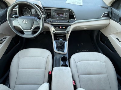 2017 Hyundai ELANTRA SE