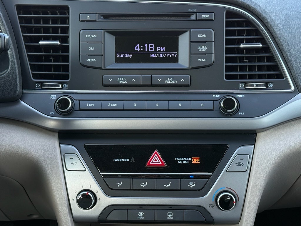 2017 Hyundai ELANTRA SE