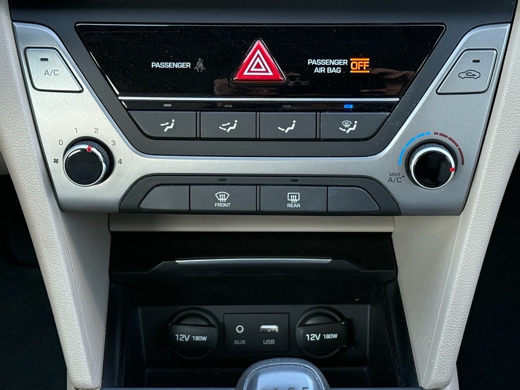 2017 Hyundai ELANTRA SE