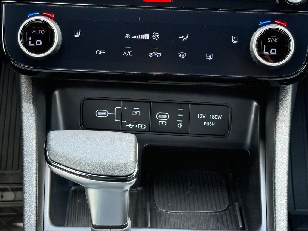 2026 Hyundai SANTA CRUZ SEL Activity