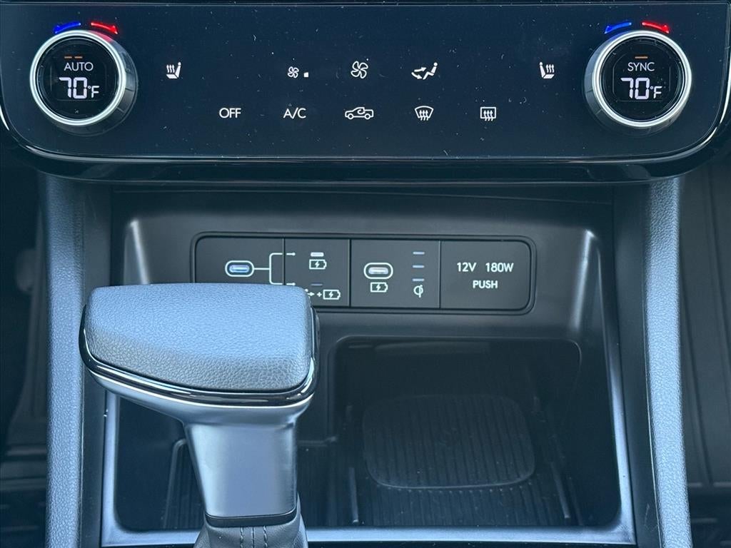 2025 Hyundai SANTA CRUZ SEL Activity