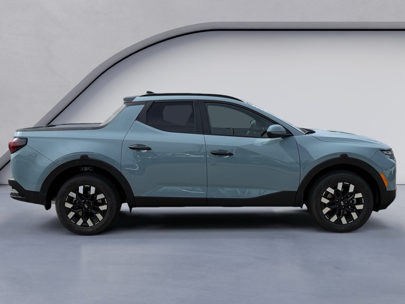 2027 Hyundai SANTA CRUZ SEL Activity