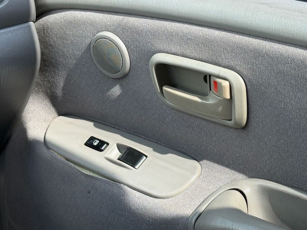 2000 Toyota Tundra SR5