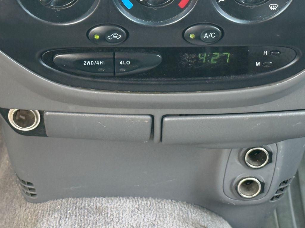 2000 Toyota Tundra SR5