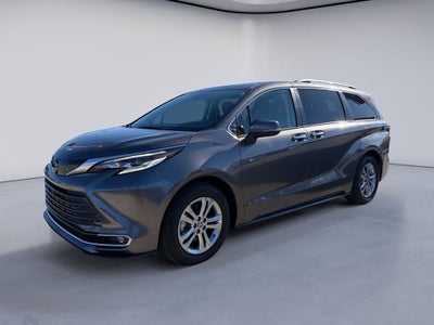2023 Toyota Sienna Platinum