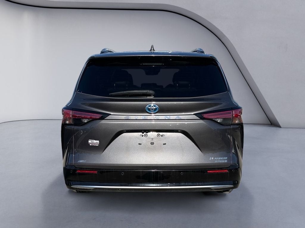 2023 Toyota Sienna Platinum