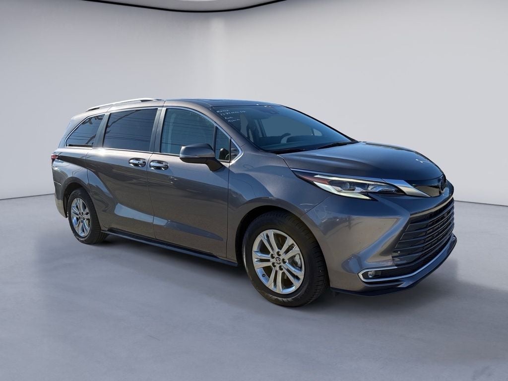 2023 Toyota Sienna Platinum