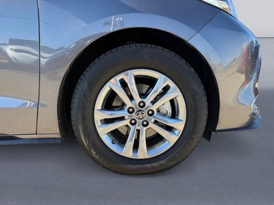 2023 Toyota Sienna Platinum