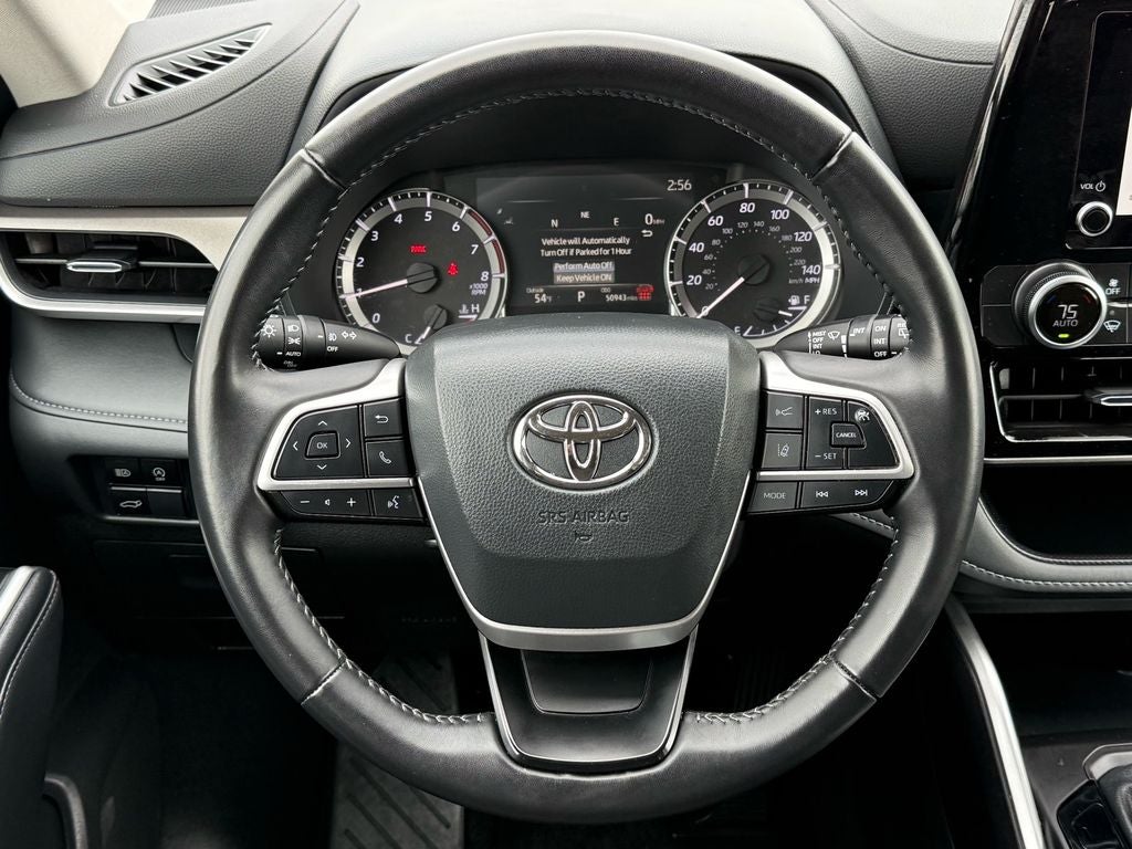 2025 Toyota Highlander LE