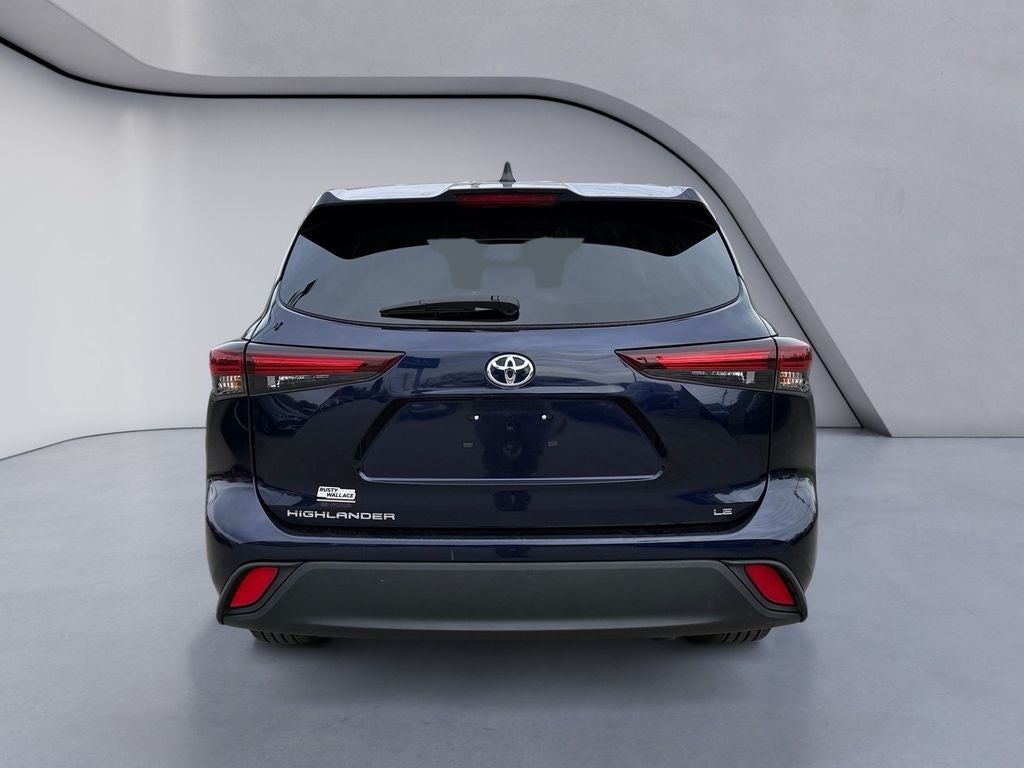 2025 Toyota Highlander LE