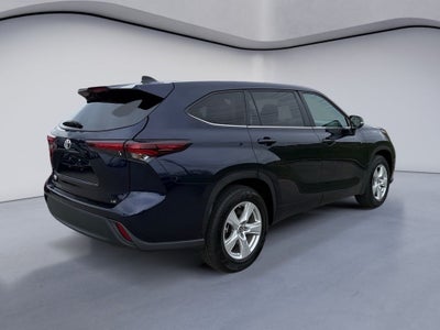 2025 Toyota Highlander LE