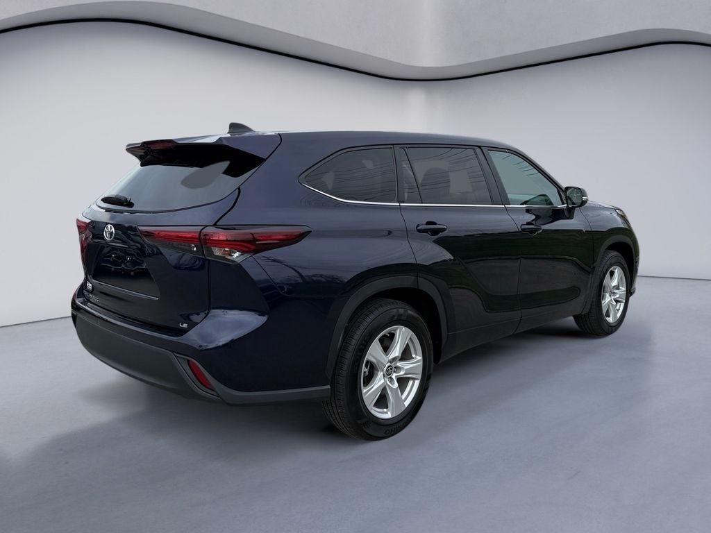 2025 Toyota Highlander LE