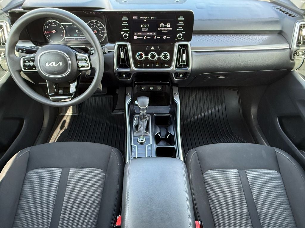 2023 Kia Sorento LX