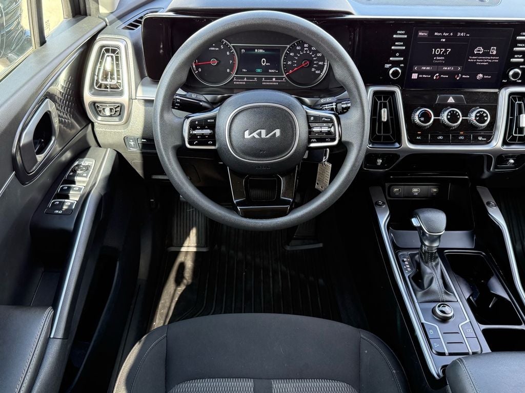 2023 Kia Sorento LX