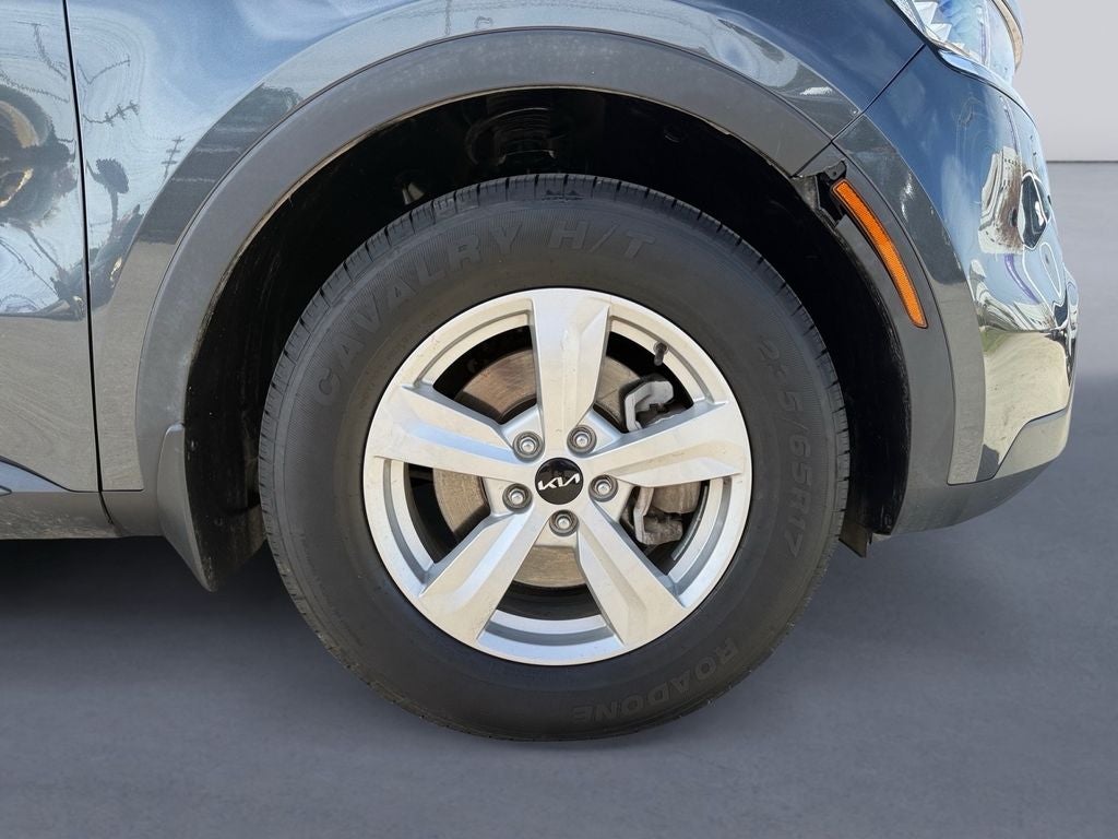 2023 Kia Sorento LX