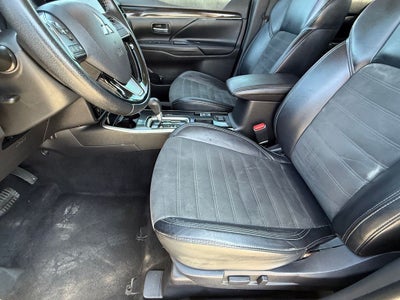 2019 Mitsubishi Outlander SE