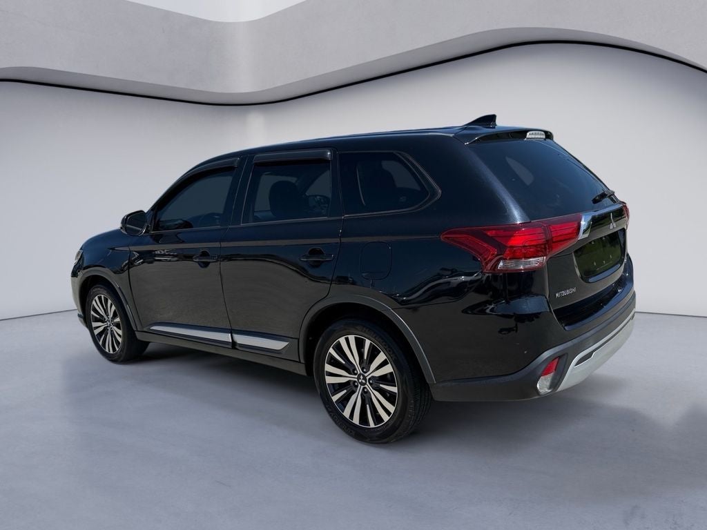 2019 Mitsubishi Outlander SE