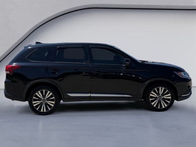 2019 Mitsubishi Outlander SE