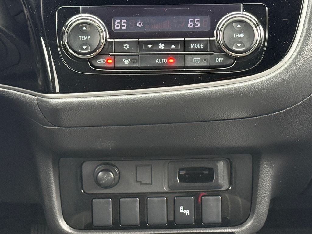 2018 Mitsubishi Outlander LE