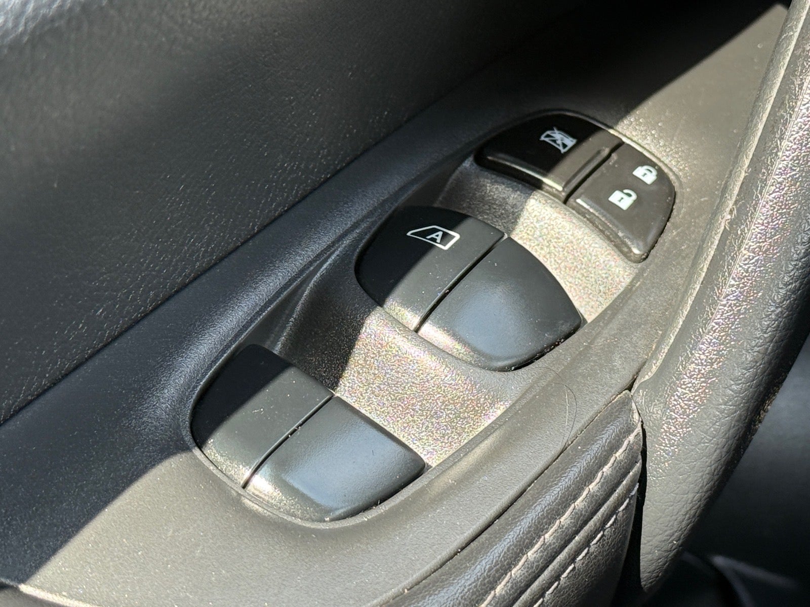 2022 Nissan Rogue Sport S