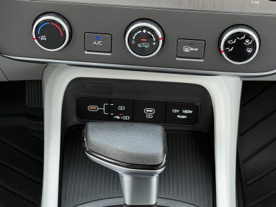 2027 Hyundai KONA SE