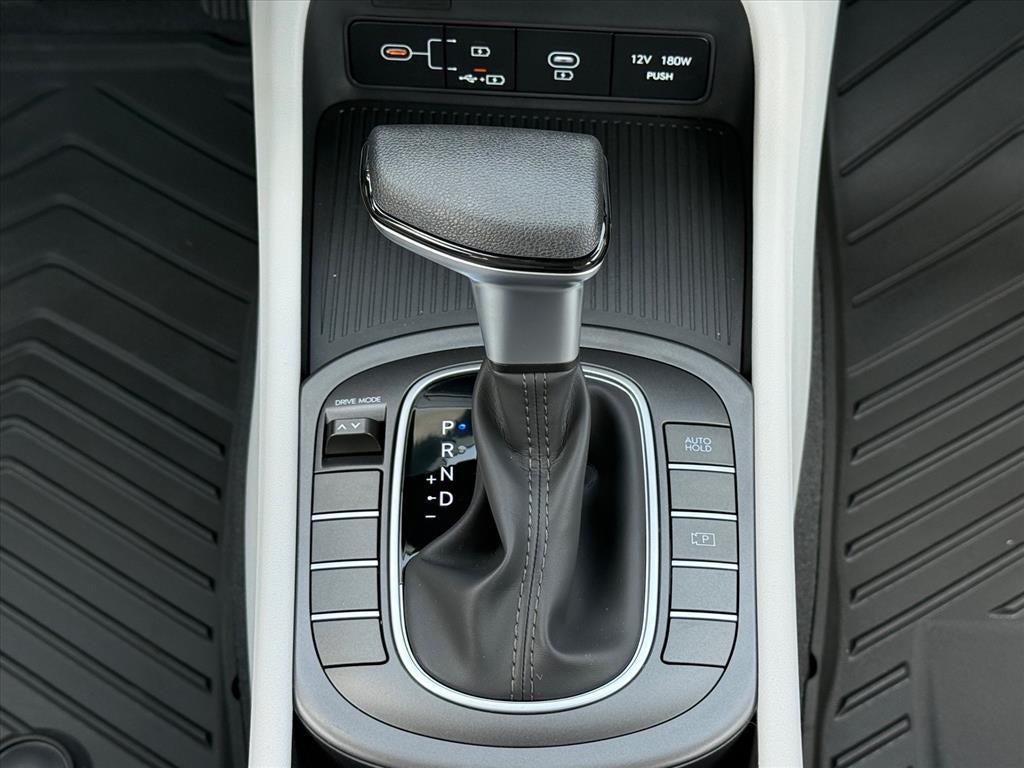 2027 Hyundai KONA SE