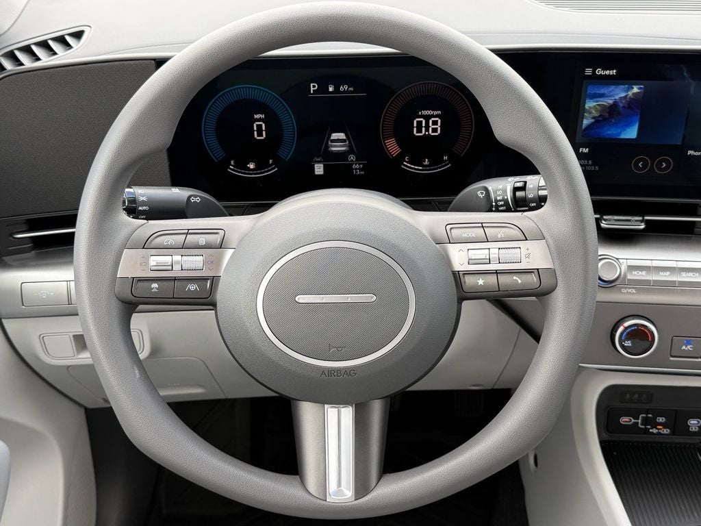 2026 Hyundai KONA SE