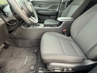 2025 Hyundai KONA SEL