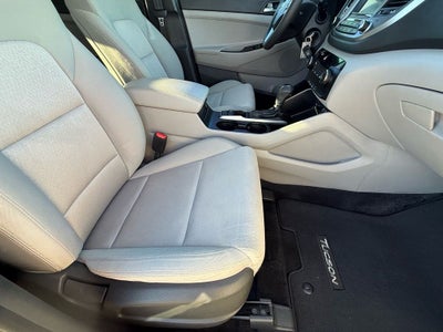 2018 Hyundai TUCSON SE